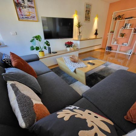 Apartman Bruna Self Check-In Osijek Buitenkant foto